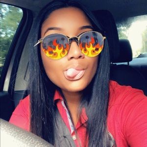 Meet your Posher, Daniela